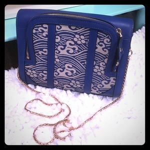 Blue Clutch